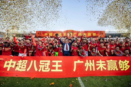 此刻，是敌是友，一片茫然......影片将于7月6日全国上映，预售已开启，路演火热进行中